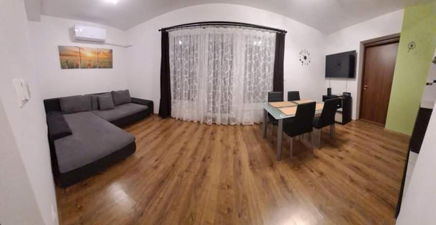 Smarthomeapartman Hajdúszoboszló Zewnętrze zdjęcie